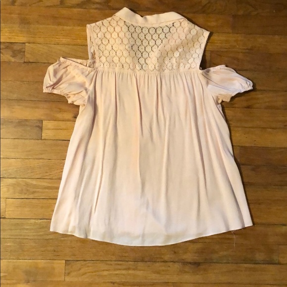 Super cute shirt! - Picture 2 of 2